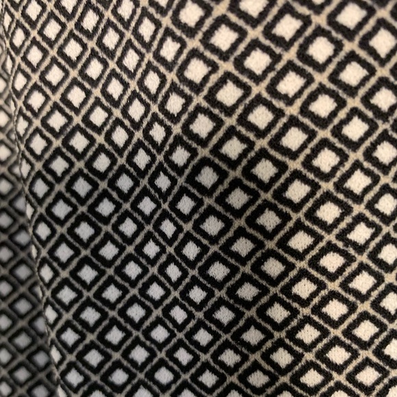 Ann Taylor Black and White Ruched Blouse - Picture 3 of 3